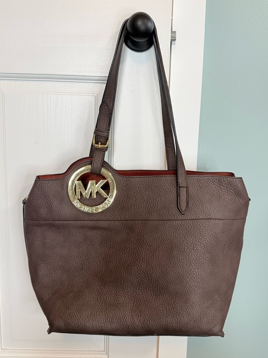 Michael Kors Handbags - Michael Kors Fulton Pebbled Leather Open Tote Bag